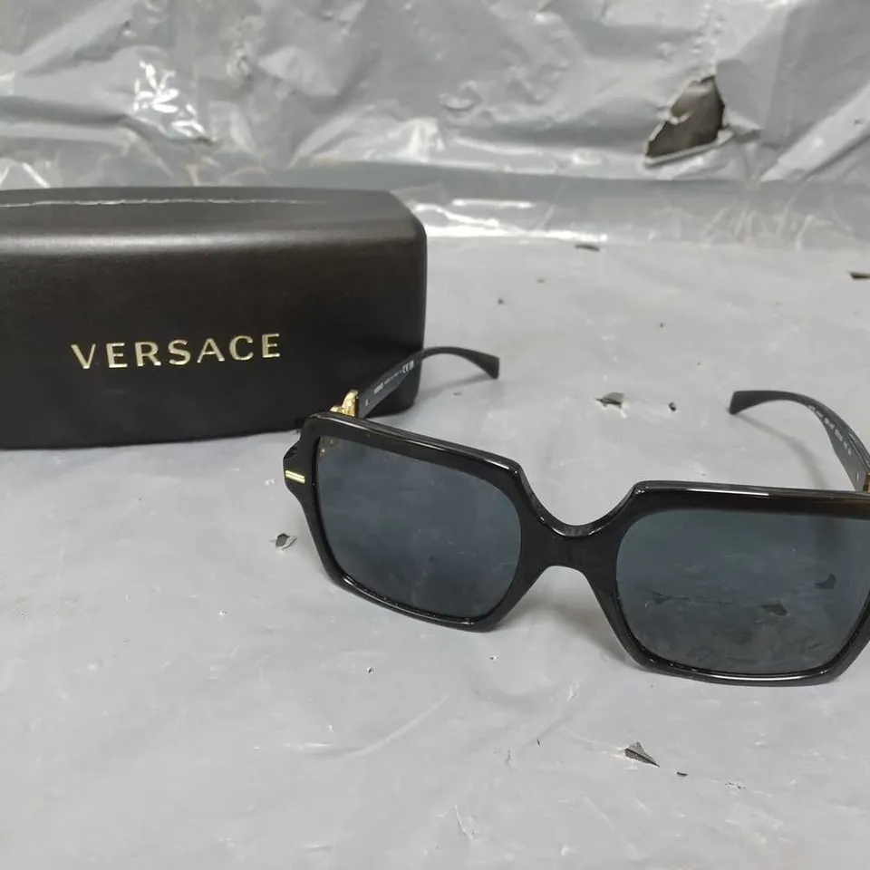 VERSACE SQUARE ACETATE SUNGLASSES BLACK