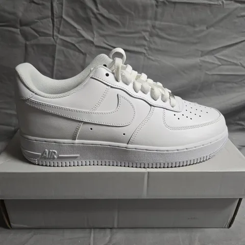 BOXED PAIR OF NIKE AIR FORCE 1'07 TRAINERS - UK SIZE 9