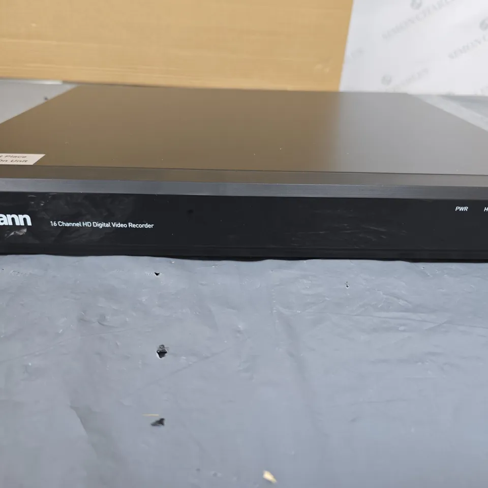 SWANN 16-CHANNEL HD DIGITAL VIDEO RECORDER (DVR) WITH USB MOUSE & CABLES