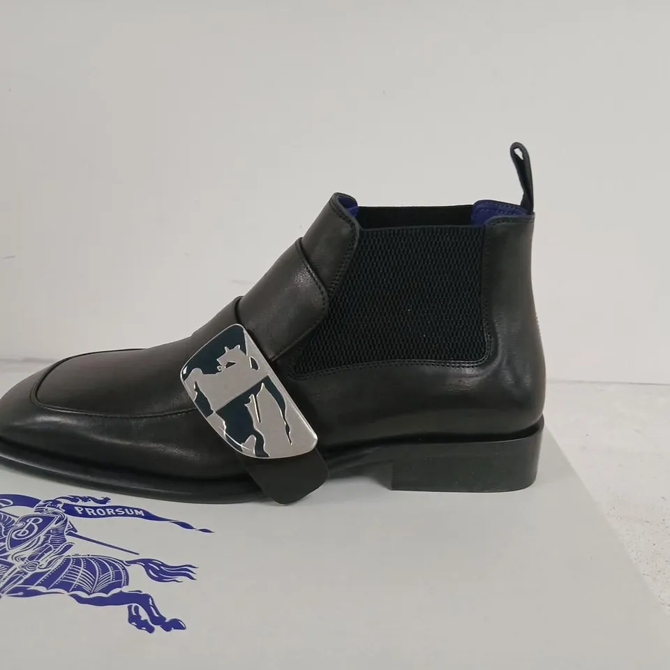 BURBERRY LEATHER CHELSEA BOOTS – BLACK, UK 10 (EU 44)
