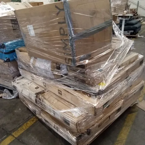 PALLET OF ASSORTED HOUSEHOLD GOODS AND PRODUCTS TO INCLUDE; OUTDOOR GARDEN FURNITURE AND CAMPING ITEMS, METAL DOG CAGE, TREADMILL ETC