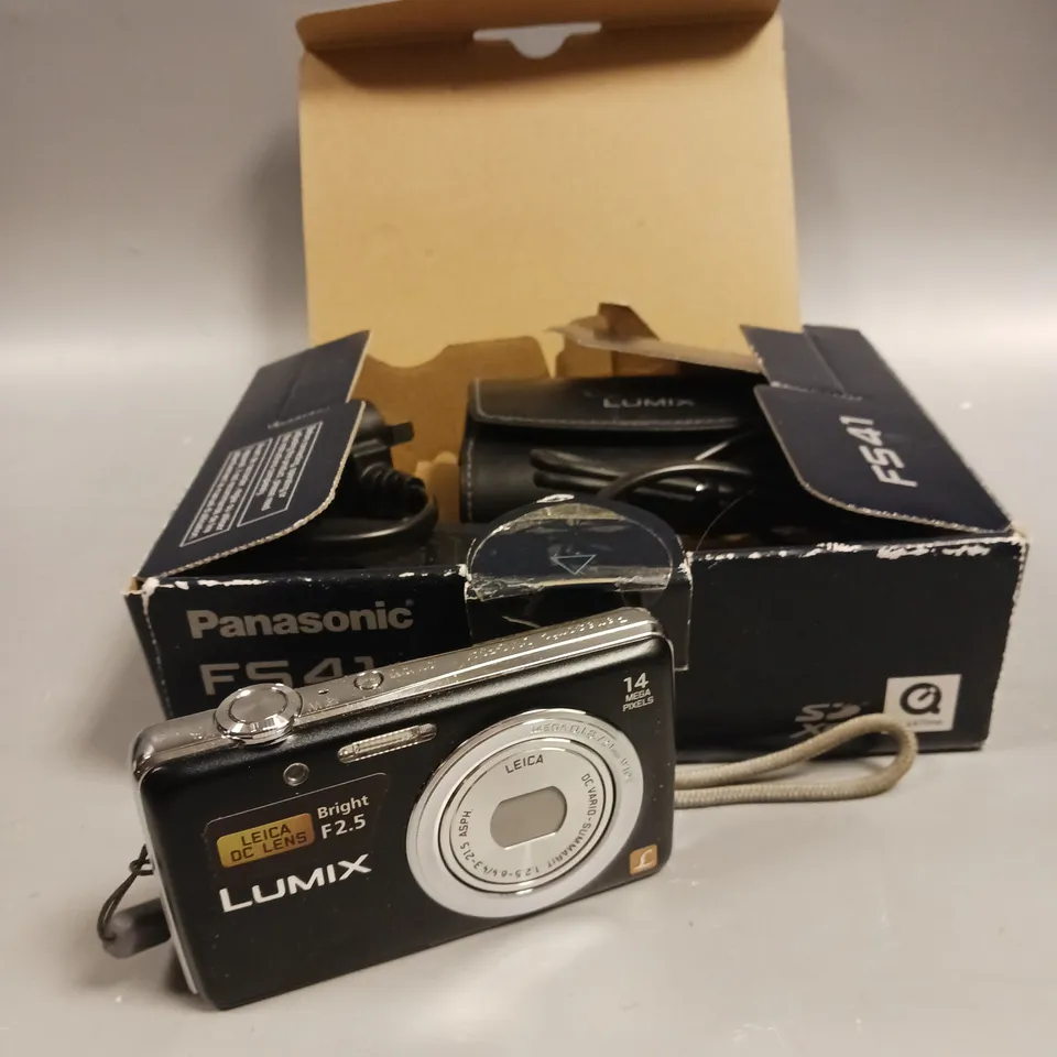 BOXED PANASONIC LUMIX FS41 DIGITAL CAMERA 