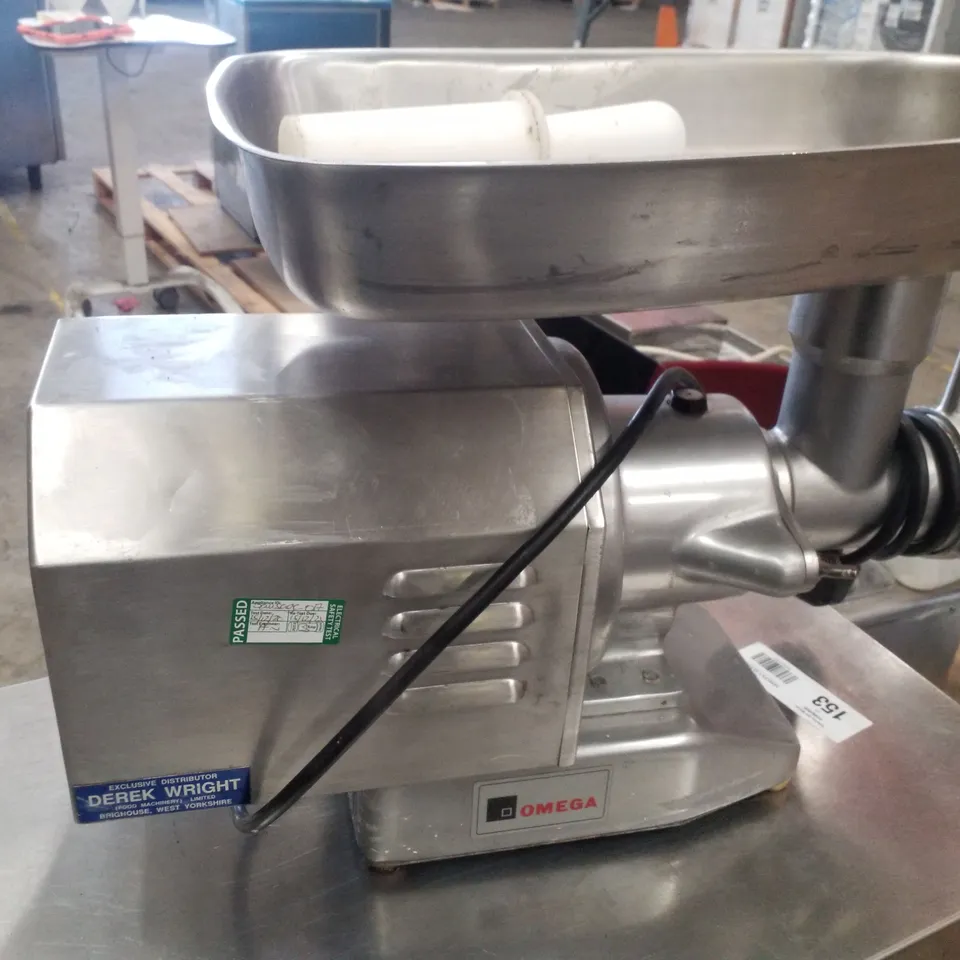 OMEGA MEAT MINCER 
