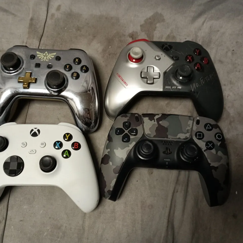 LOT OF 4 ASSORTED WIRELESS COMPUTER CONTROLLERS TO INCLUDE PS5, XBOX ONE AND POWER A