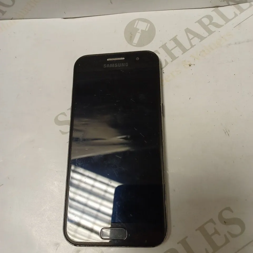 SAMSUNG GALAXY A3 IN BLACK
