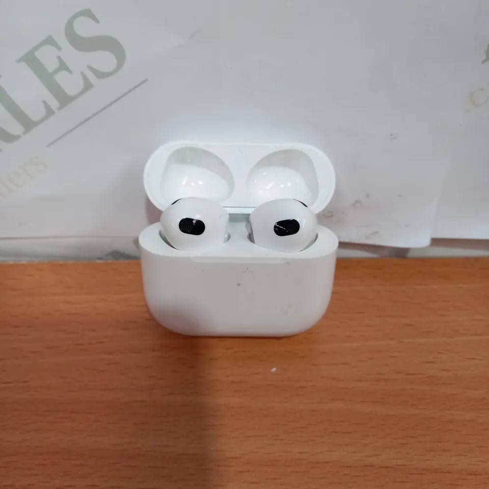 APPLE AIRPOD 3RD GENERATION