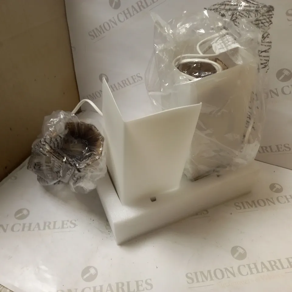 BOXED MITCH TOUCH LAMP SET