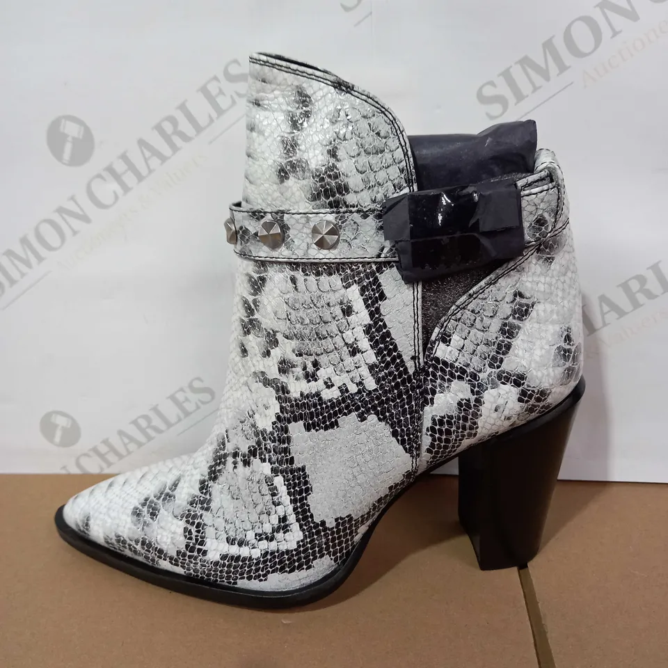 BRONX SNAKE PRINT BOOTS - SIZE 7 UK