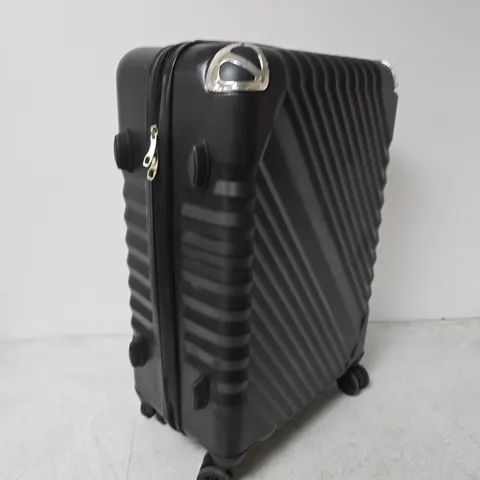 BLACK HARD-SHELL SUITCASE ON FOUR WHEELS