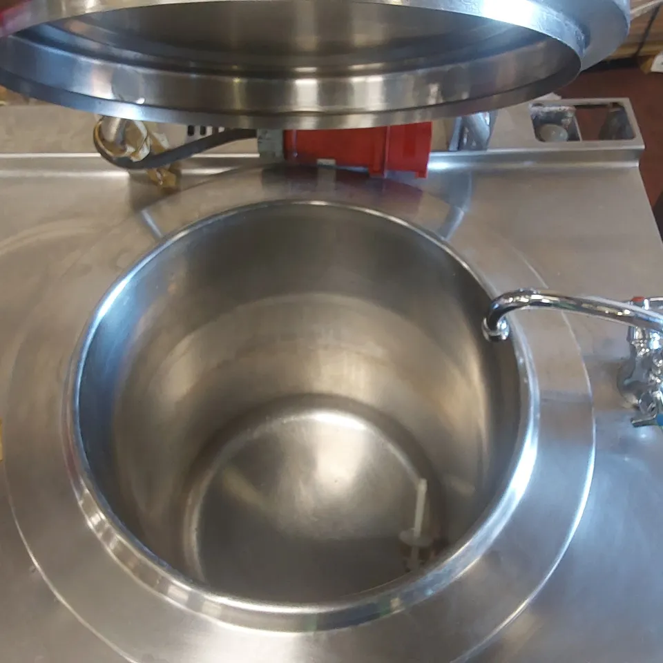 BONNET COMMERCIAL BOILING PAN