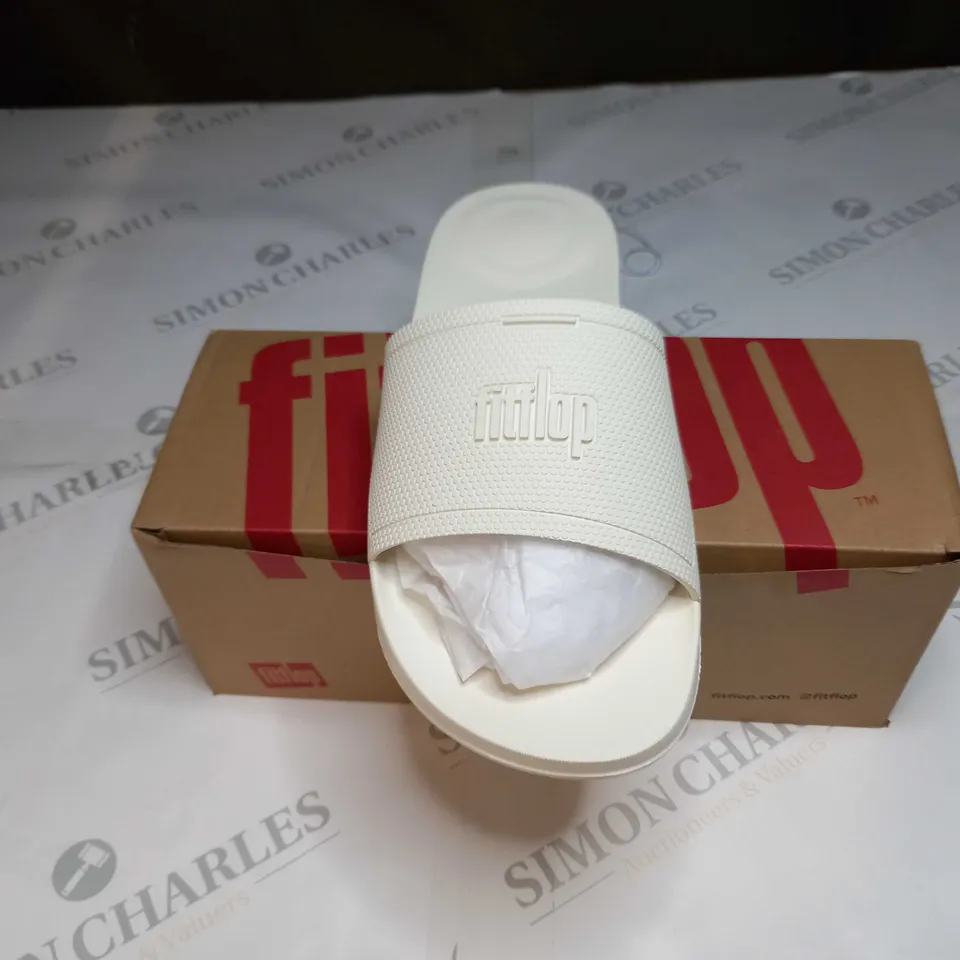 FITFLOP IQUSHION SLIDES SIZE 7