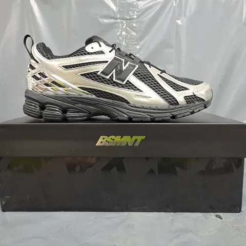 BOXED PAIR OF NEW BALANCE BSMNT SHOES IN BLACK/METALLIC SILVER SIZE UK 11