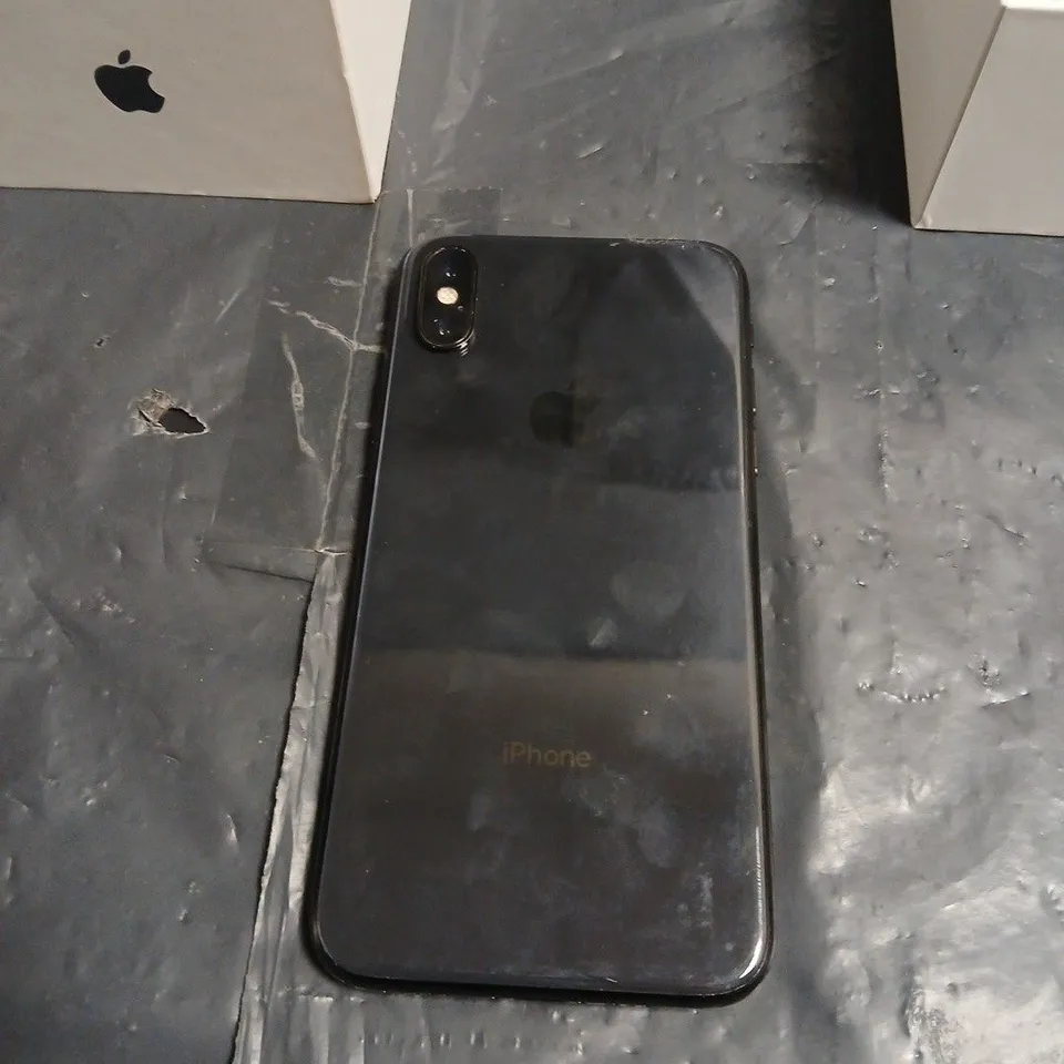 APPLE IPHONE X 64GB – BLACK, BOXED WITH CABLE & ADAPTER