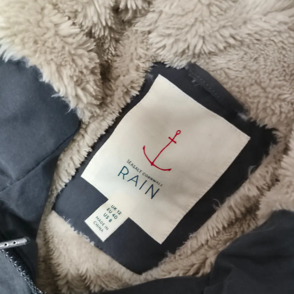 SEASALT CORNWALL RAIN LINED COAT IN DARK GREY - UK 12
