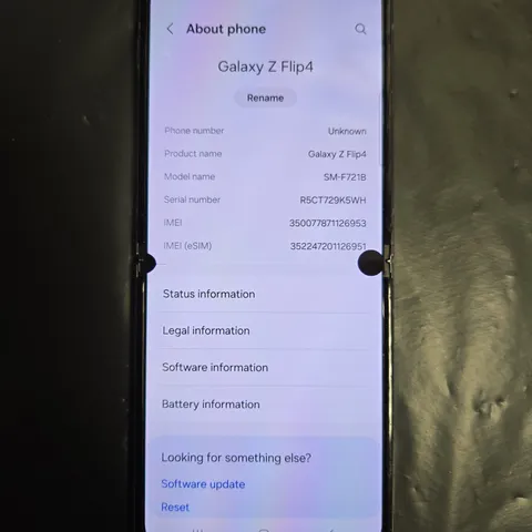 SAMSUNG GALAXY Z FLIP 4 IN LILAC