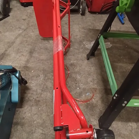 RED CL SACK TRUCK 