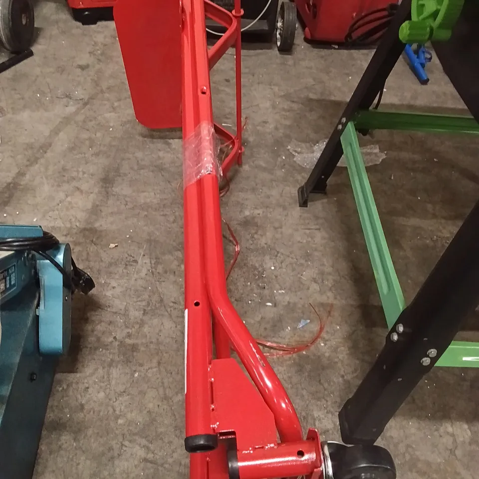 RED CL SACK TRUCK