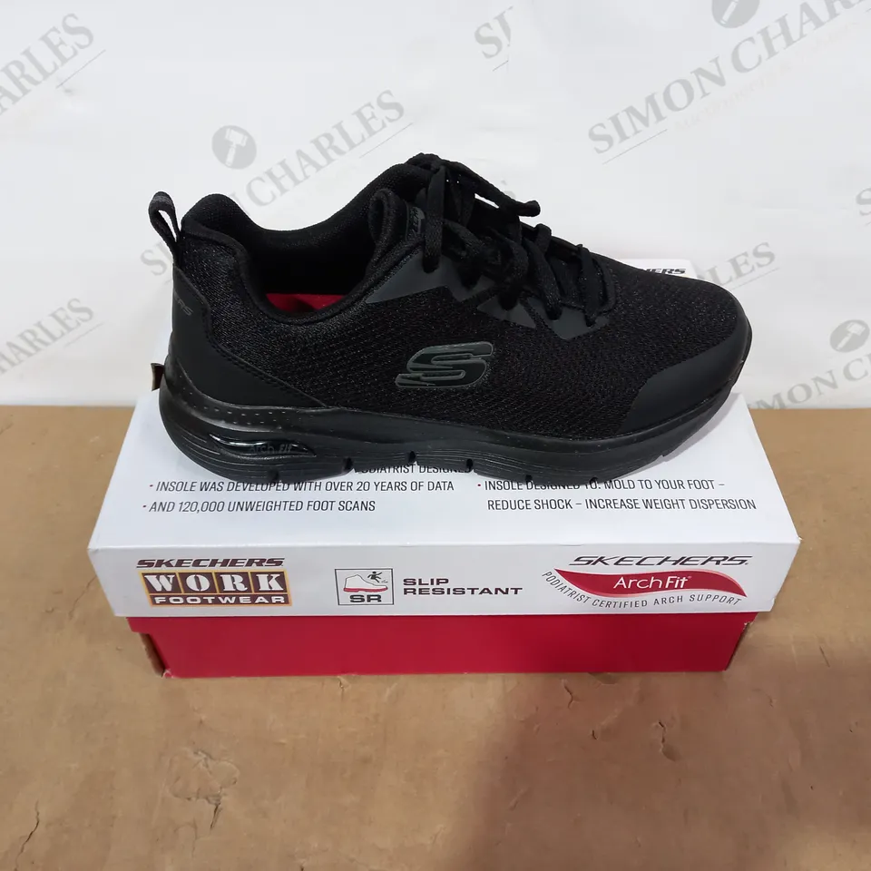 BOXED PAIR OF SKECHERS - SIZE 5