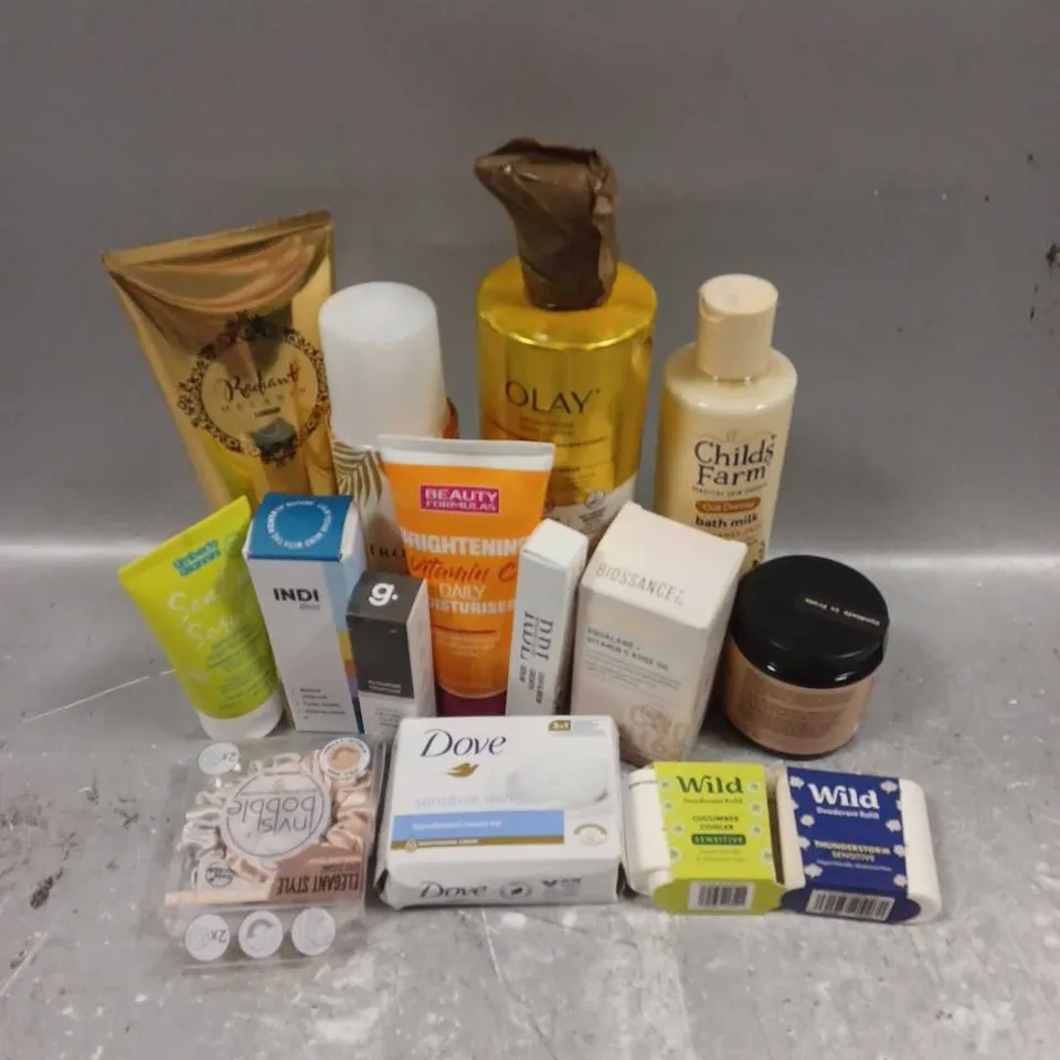 APPROXIMATELY 20 ASSORTED COSMETIC ITEMS TO INCLUDE - OLAY BRIGHTENING BODY LOTION - BIOSSANCE SQUALANE FACE OIL - INDI REST PEPPERMINT SUPPLEMENT - ETC