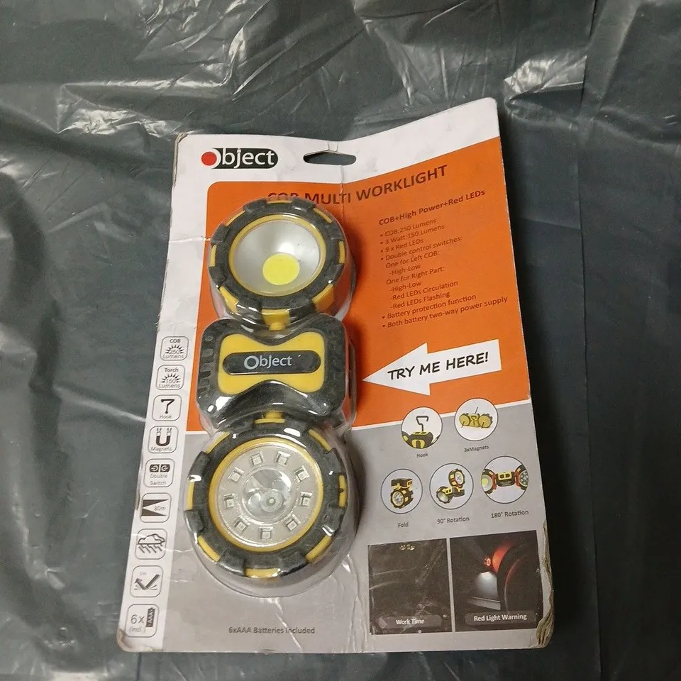 BOX OF APPROXIMATELY 30 ASSORTED ITEMS INCLUDING SPORTS DRINKING BOTTLE , COB MULTI WORK LIGHT AND 3PC FISHING LINE