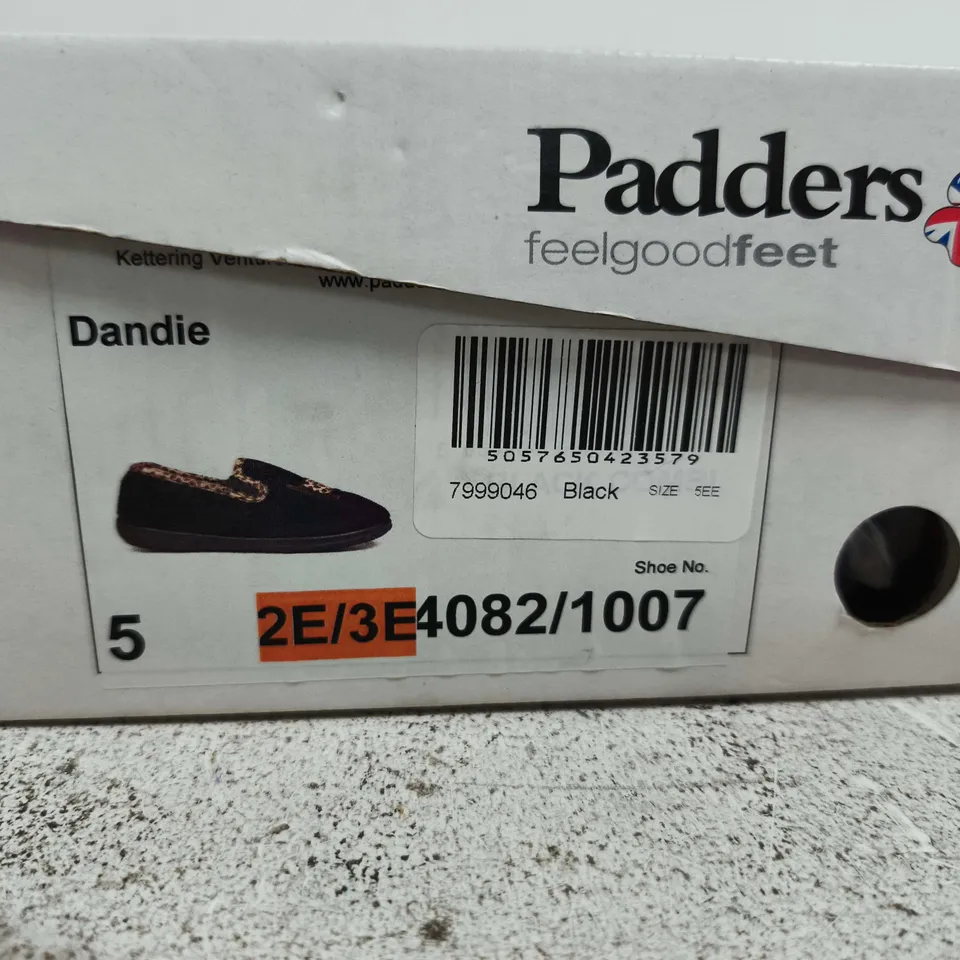 BOXED PAIR OF PADDERS DANDIE SLIPPERS –UK SIZE 5