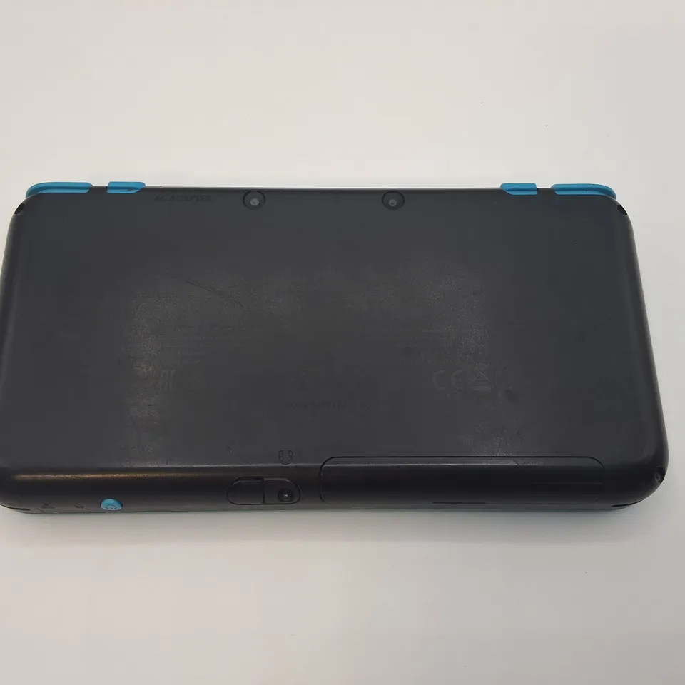 UNBOXED NINTENDO 3DS IN BLACK/BLUE - JAN-001