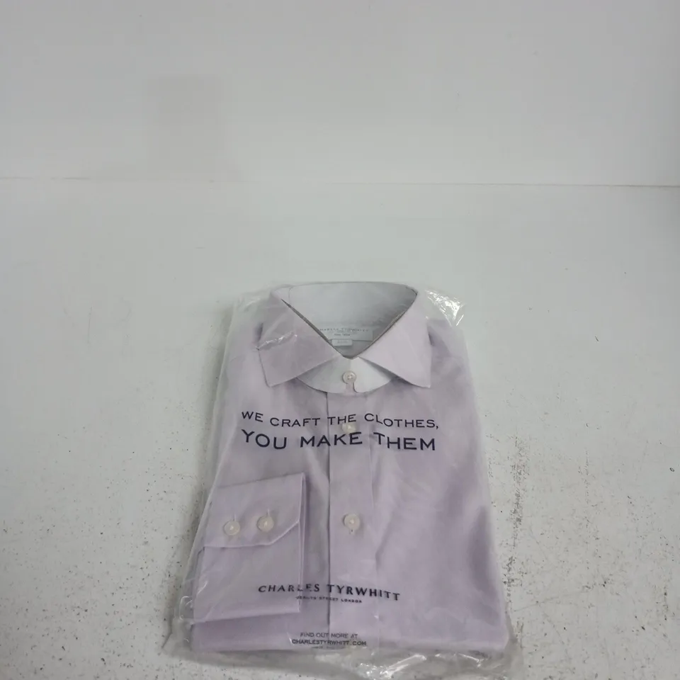 CHARLES TYRWHITT SLIM FIT SHIRT – LAVENDER, NON-IRON, UK NECK 15IN SLEEVE 33IN