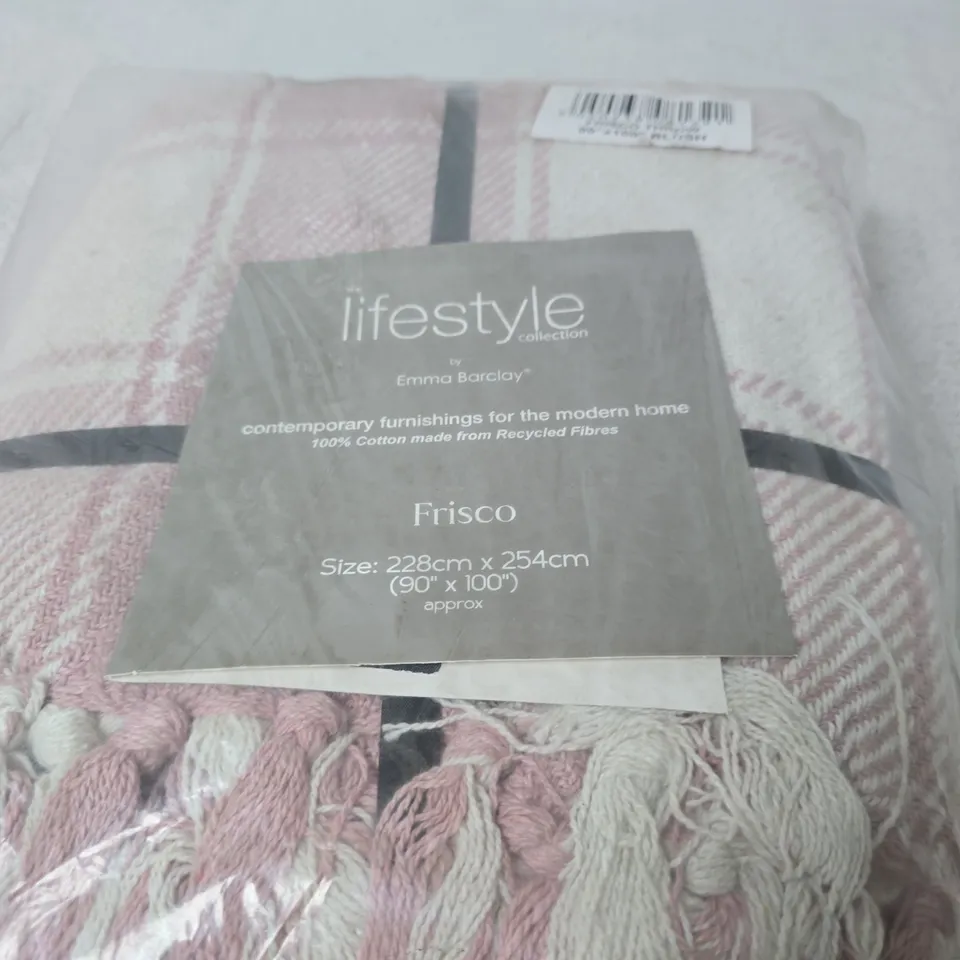 LIFESTYLE COLLECTION FRISCO THROW BY EMMA BARCLAY – PINK & CREAM, 228CM X 254CM