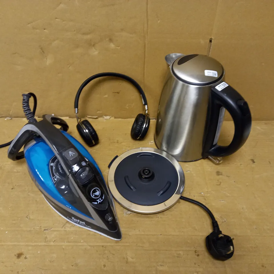 ASSORTED ELECTRICAL ITEMS 4 ITEMS 