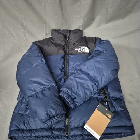 THE NORTH FACE TEEN 1996 RETRO NUPTSE JACKET IN NAVY/BLACK SIZE L