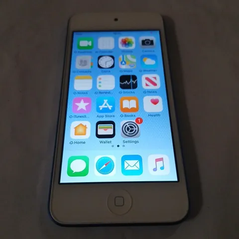 APPLE IPOD TOUCH (6TH GENERATION) 32GB – BLUE