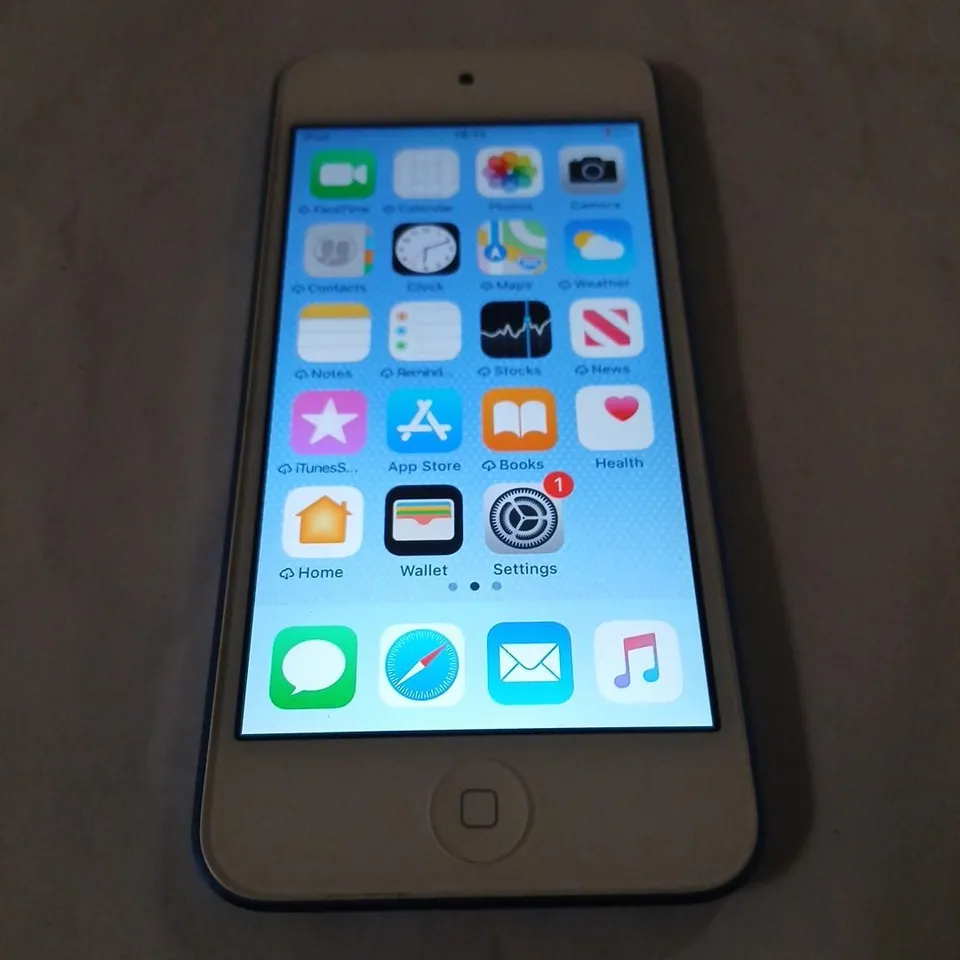 APPLE IPOD TOUCH (6TH GENERATION) 32GB – BLUE