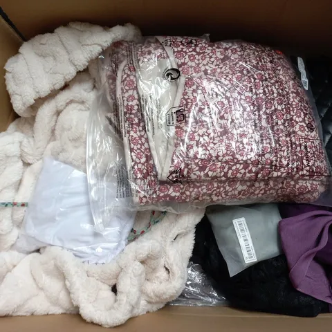LARGE BOX OF APPROXIMATELY 20 ASSORTED CLOTHING ITEMS IN VARIOUS SIZES, STYLES AND COLOURS
