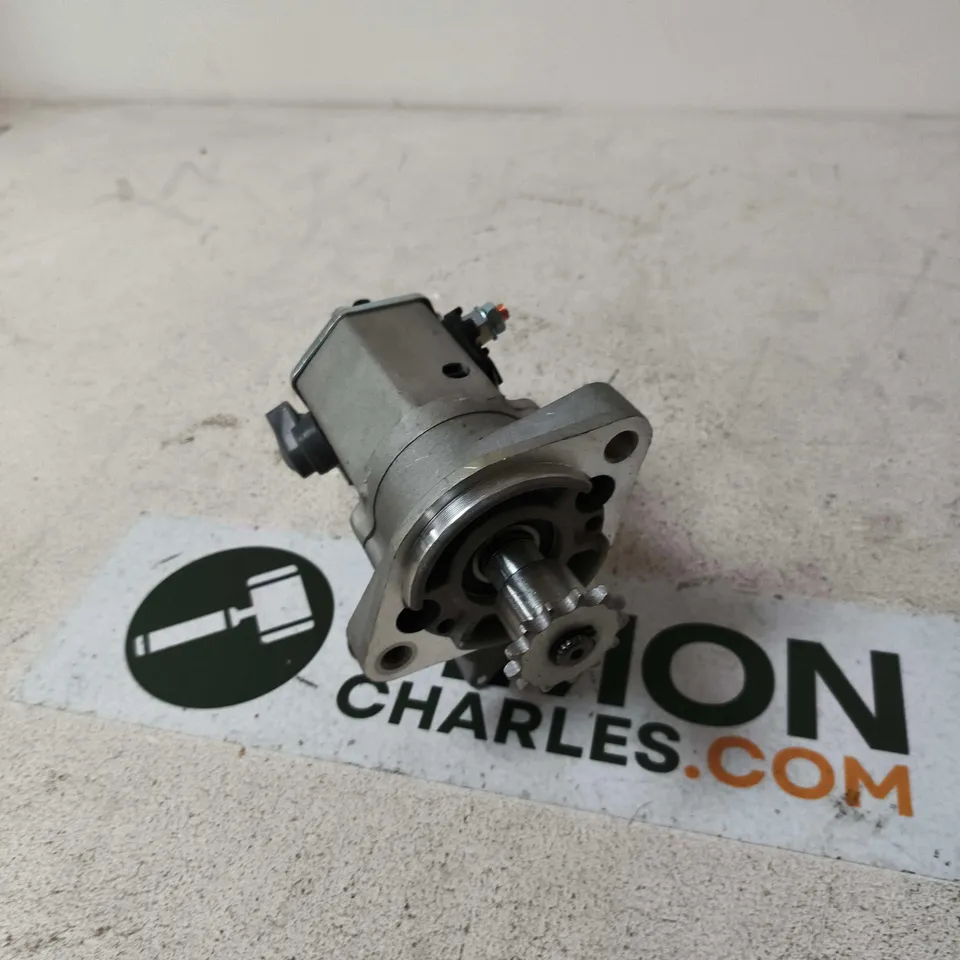 GEARED DC MOTOR WITH GEARBOX AND MOUNTING FLANGE – OUTPUT SHAFT