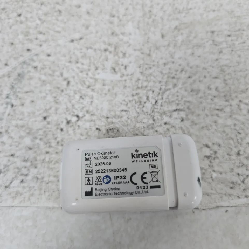 KINETIK WELLBEING PULSE OXIMETER MD300C128R