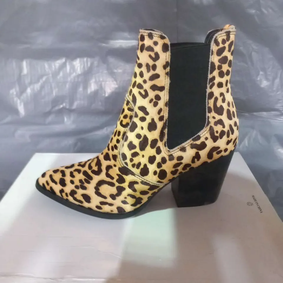 BOXED STEVE MADDEN PATRICIA BOOTS SIZE 3