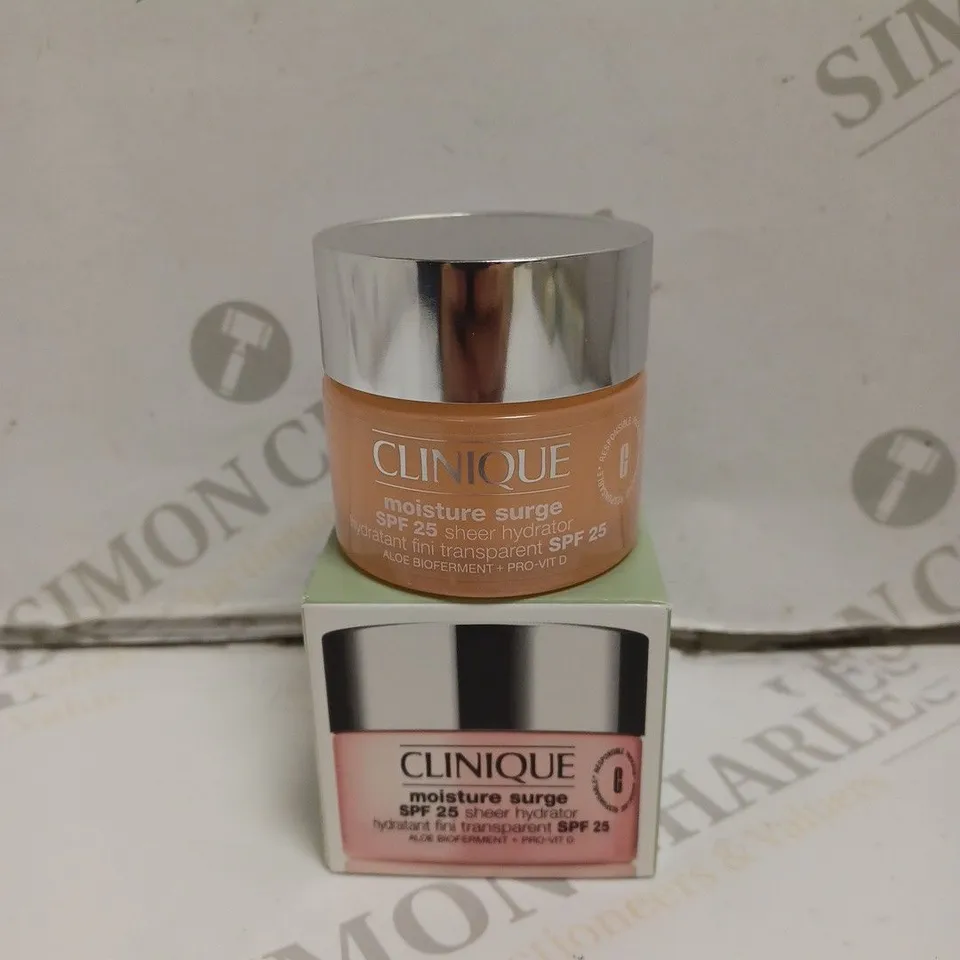 BOXED CLINIQUE MOISTURE SURGE SHEER HYDRATION - SPF 25.