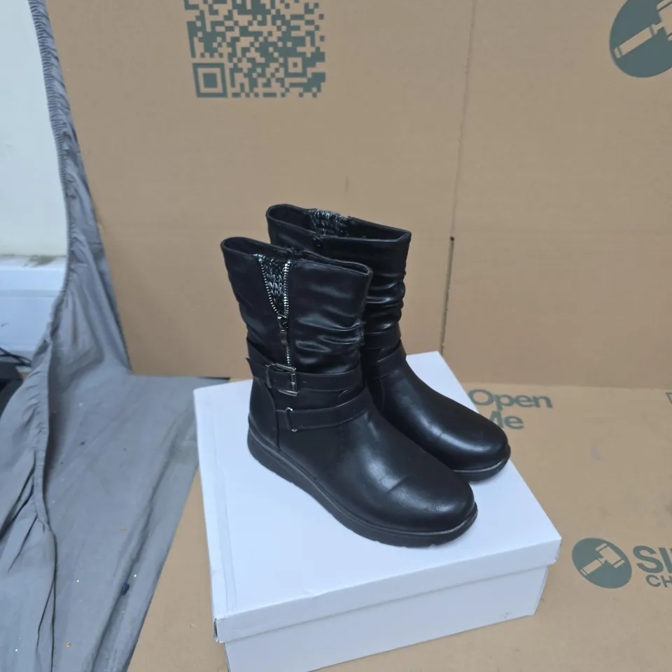 E. SHOES BY EMMA CATALINA BLACK BOOTS – UK SIZE 5