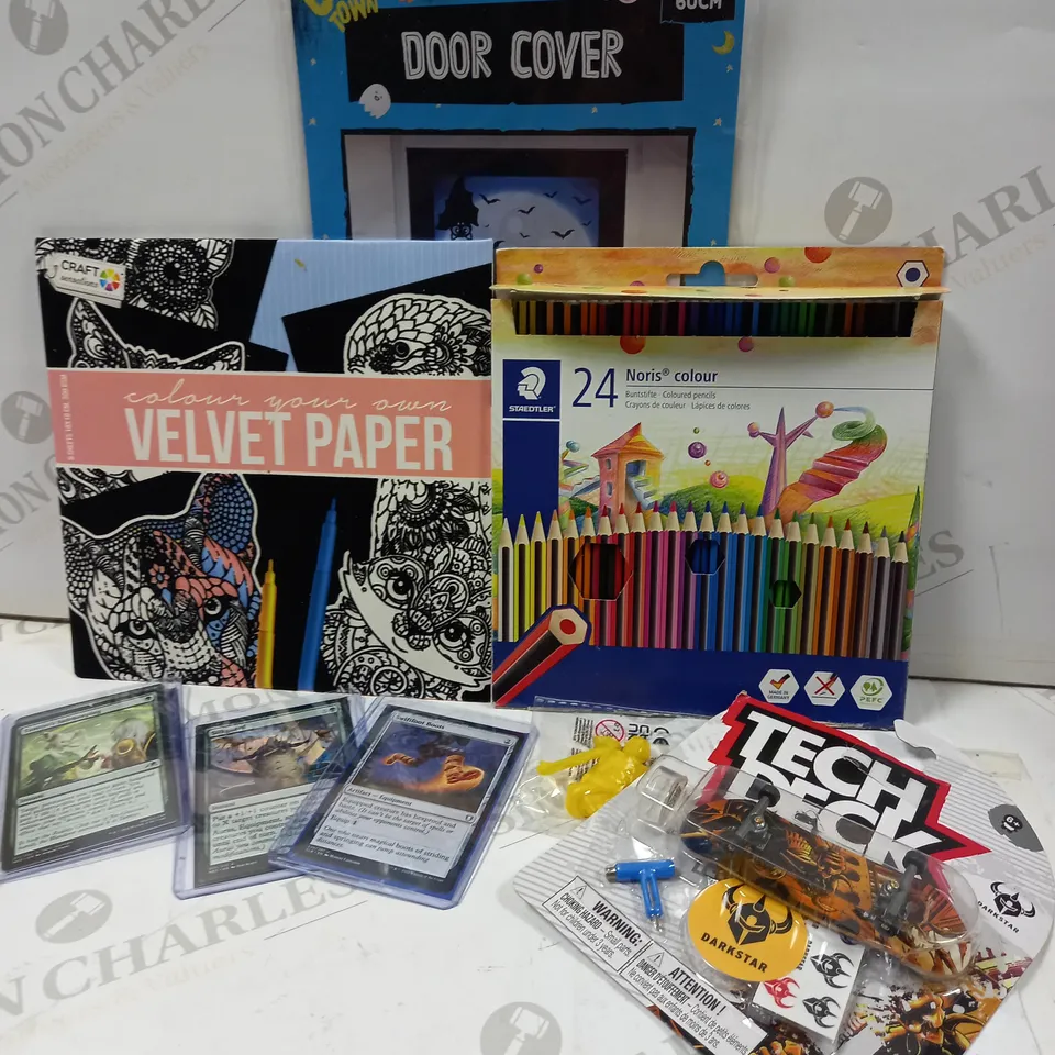 LARGE QUANTITY OF ASSORTED PRODUCTS TO INCLUDE; CREEPY TOWN DOOR COVER, STAETLER 24 NORIS COLOURS, TECH DECK, VELVET PAPER AND MAGIC THE GATHERING CARDS