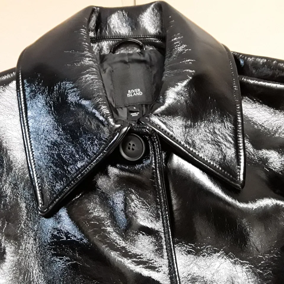 RIVER ISLAND GLOSS BLACK COAT - S