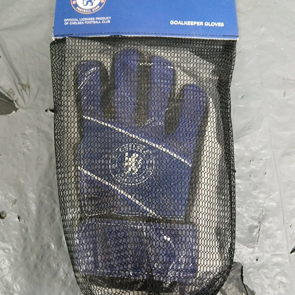 HY-PRO OFFICIALLY LICENCED CHELSEA FOOTBALL CLUB GOALKEEPER GLOVES SIZE 5