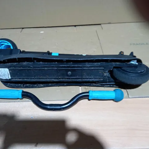 WIRED120 LITHIUM SCOOTER