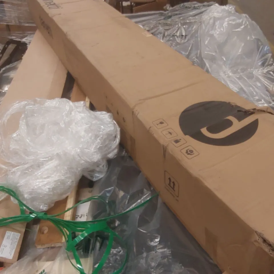 PALLET CONTAINING A LARGE QUANTITY OF ASSORTED DANETTI FURNITURE PARTS