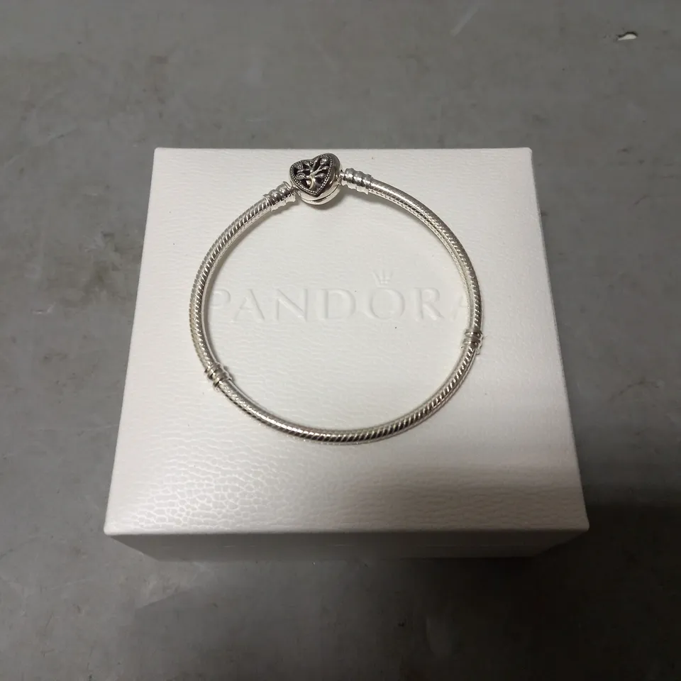 BOXED PANDORA HEART BRACELET