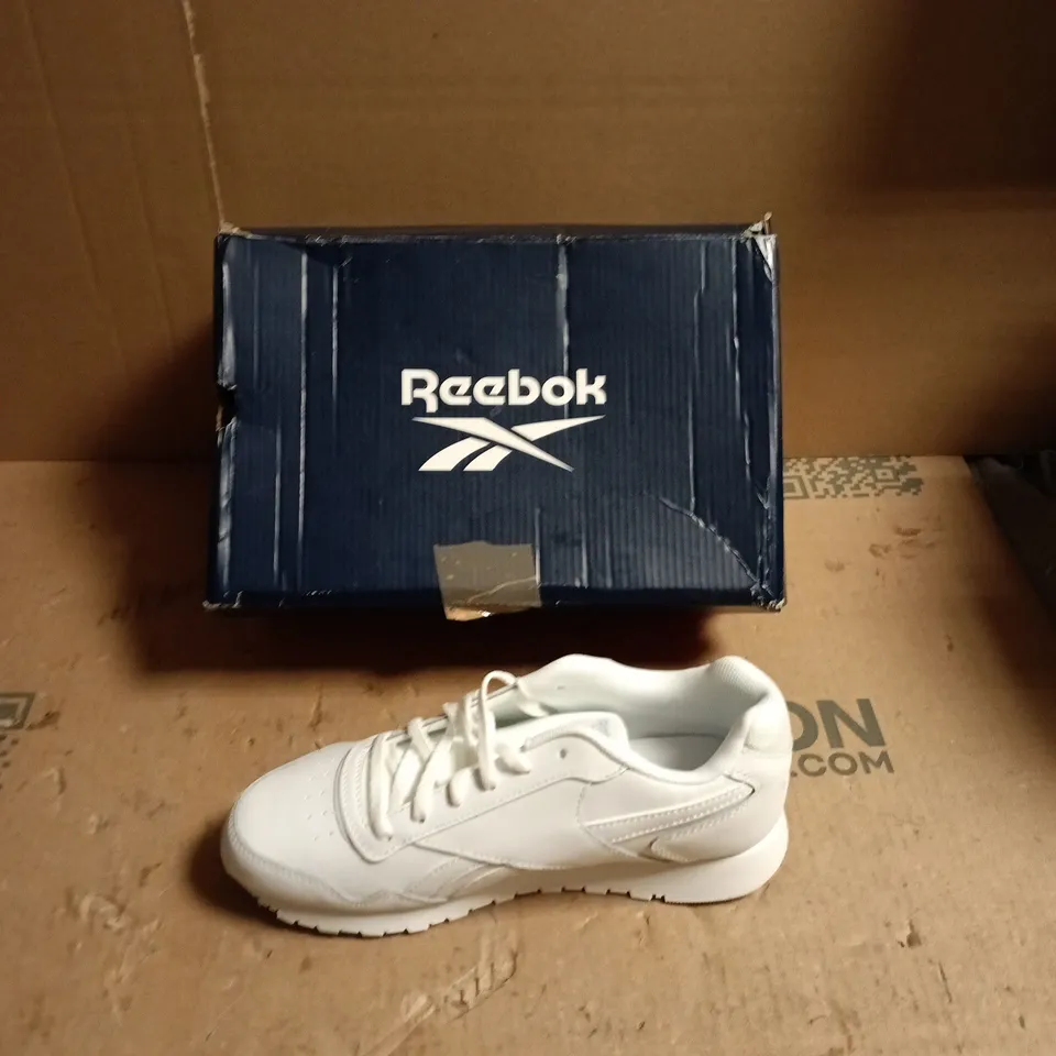 REEBOK WHITE SNEAKERS – BOXED - 4.5