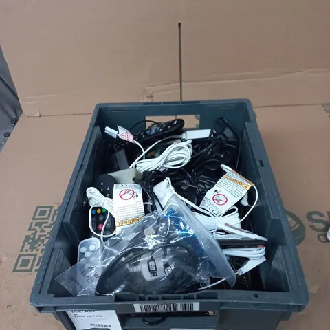 TOTE OF APPROXIMATELY 15 ASSORTED ITEMS TO INCLUDE: DOJO PAYMENT TERMINAL