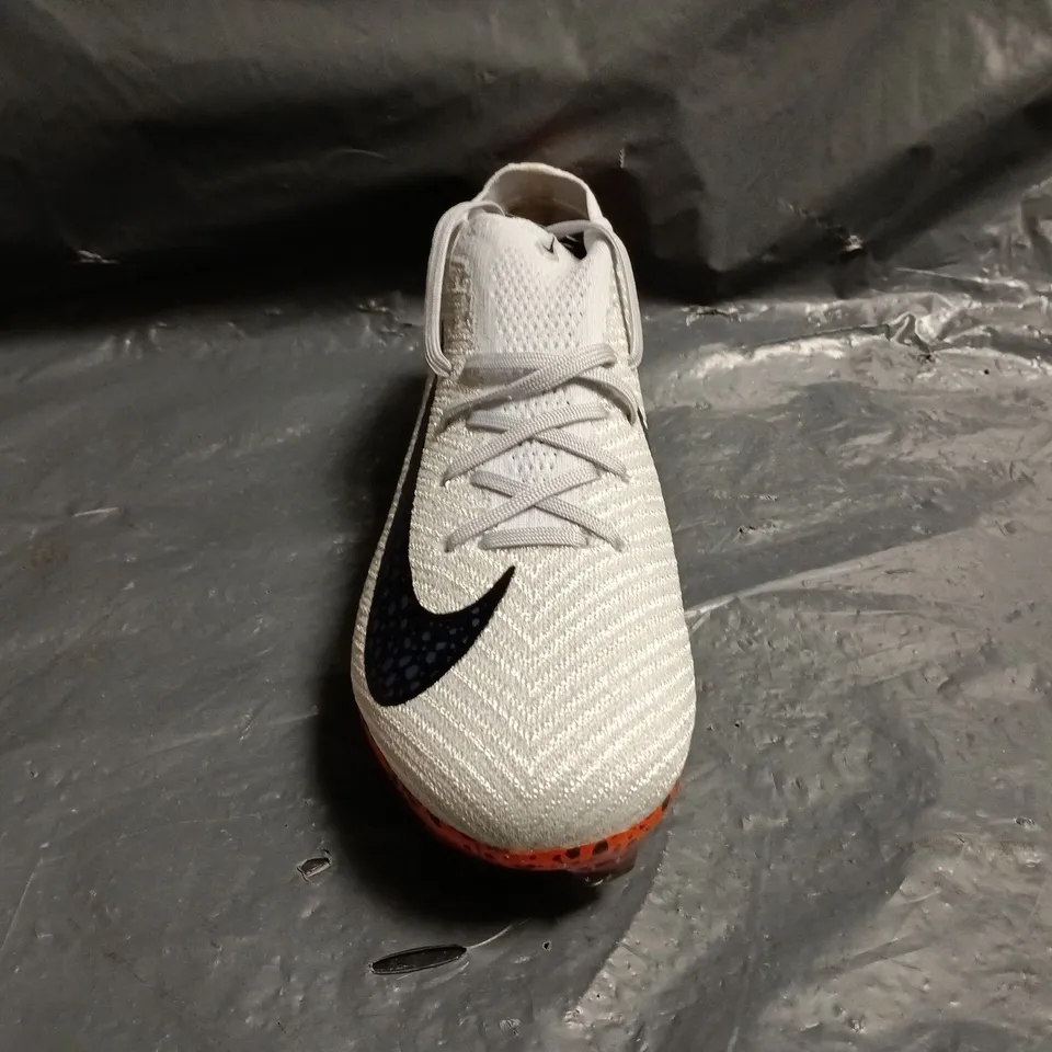 BOXED PAIR OF NIKE MERCURIAL FOOTBALL BOOTS IN GREY/ORANGE/MULTI SIZE UK 7.5