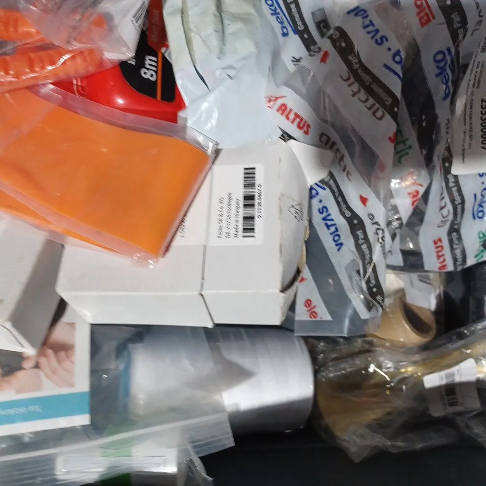 APPROXIMATELY 15 ASSORTED HOUSEHOLD ITEMS TO INCLUDE TWENTY OIL FILTER, DEFENDER WINDOW ALERT ALARM, ETC