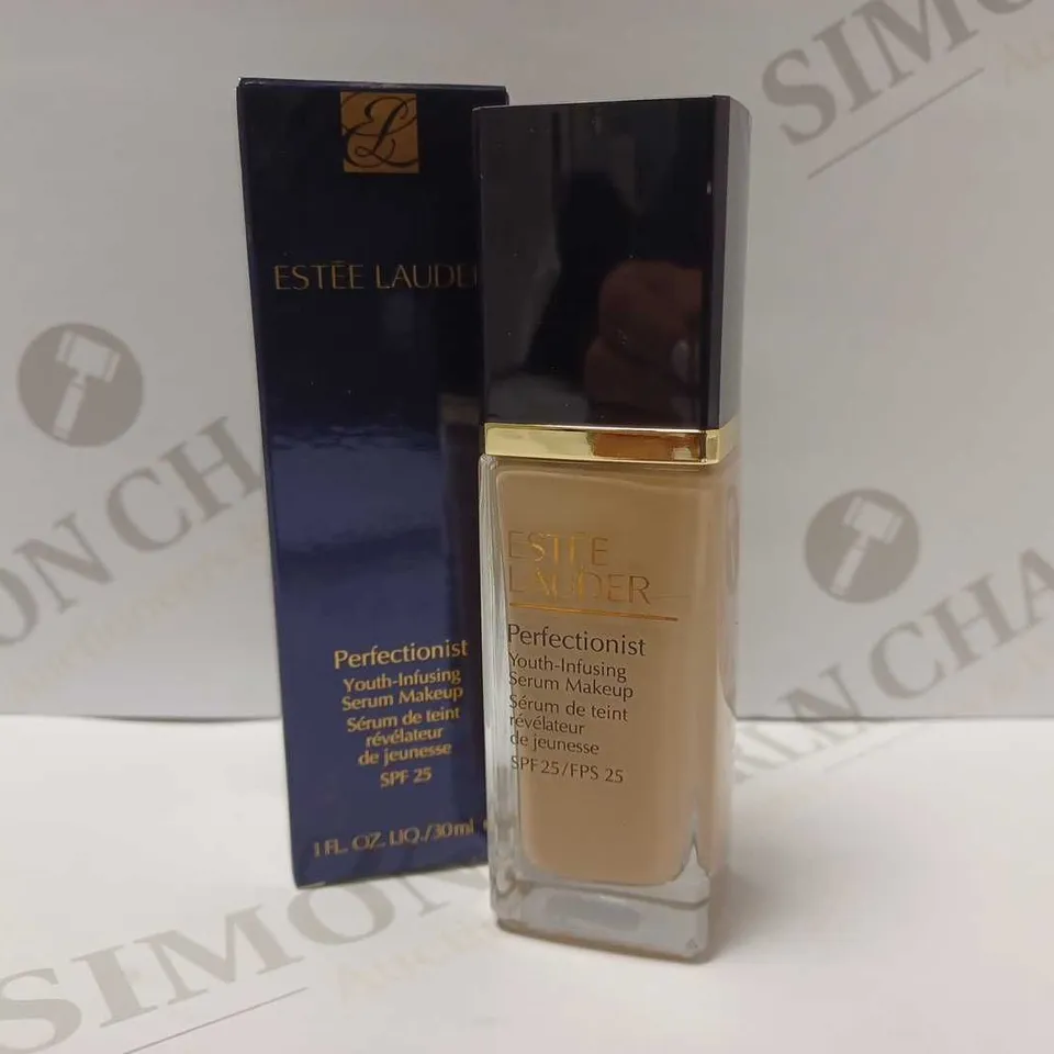 ESTEE LAUDER PERFECTIONIST YOUTH-INFUSING MAKEUP 30ML - 2C2 PALE ALMOND