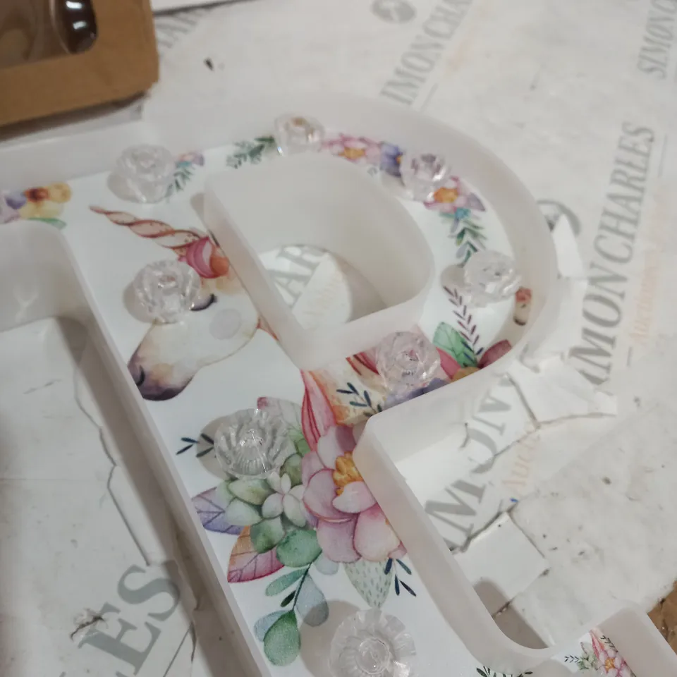 boxed diamond glow letter light with colour changing remote